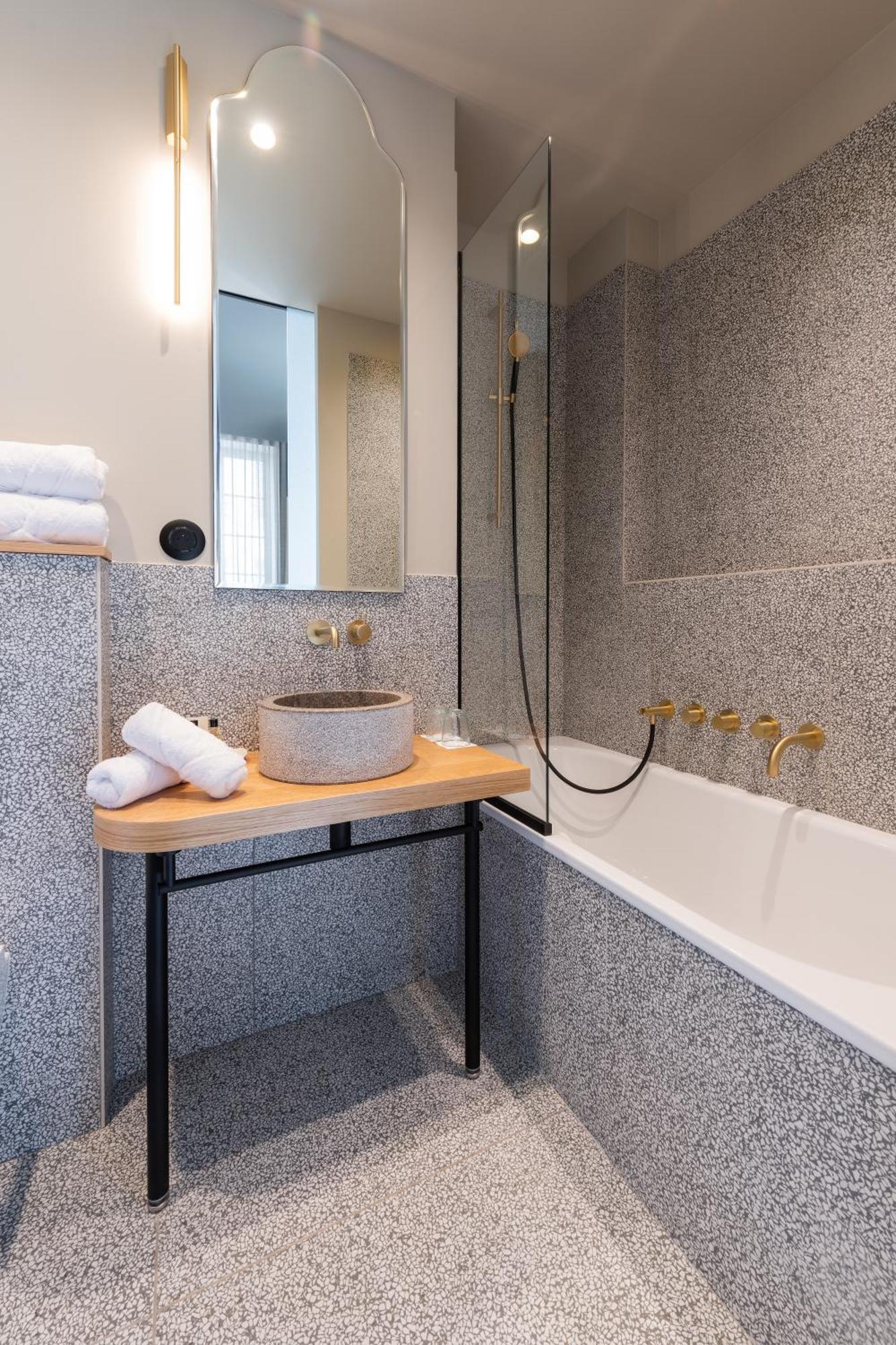 Hotel De L'Abbaye Lyon - Boutique Hotel ภายนอก รูปภาพ